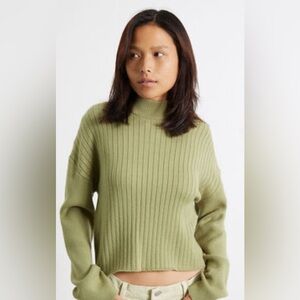 PAC Sun LA Hearts Fall Sage Green Ribbed Mock Neck Sweater SZ. S EUC